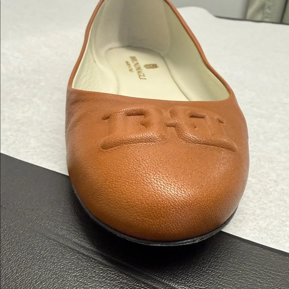 Bruno Magli Women's Tan Leather Flats - Picture 5 of 7